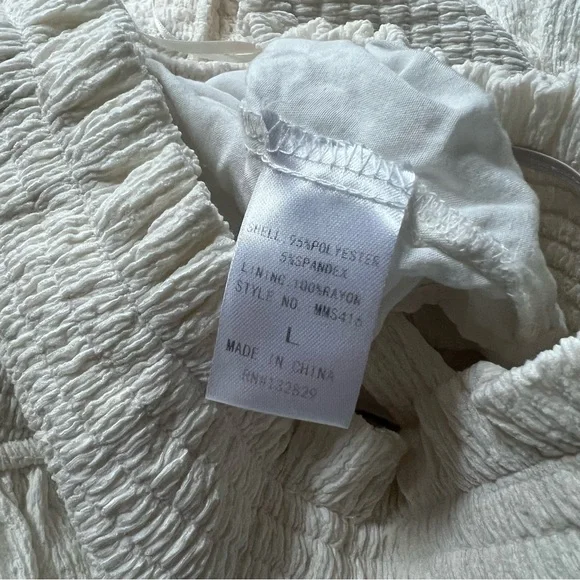 VICI cream tiered ruffled mini skirt/skort - Picture 6 of 6